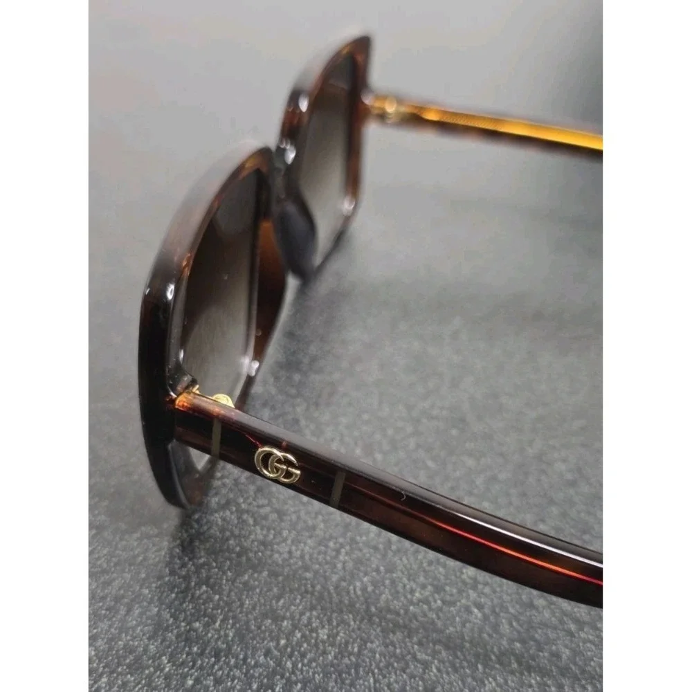 GUCCI GG0632S 002 56-20 145 Sunglasses Tortoise Print Frame‎ Sunnies Shades